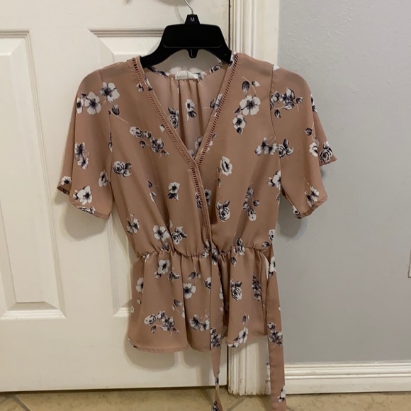Sienna Sky Tops - Women’s Small Sienna Sky shirt
